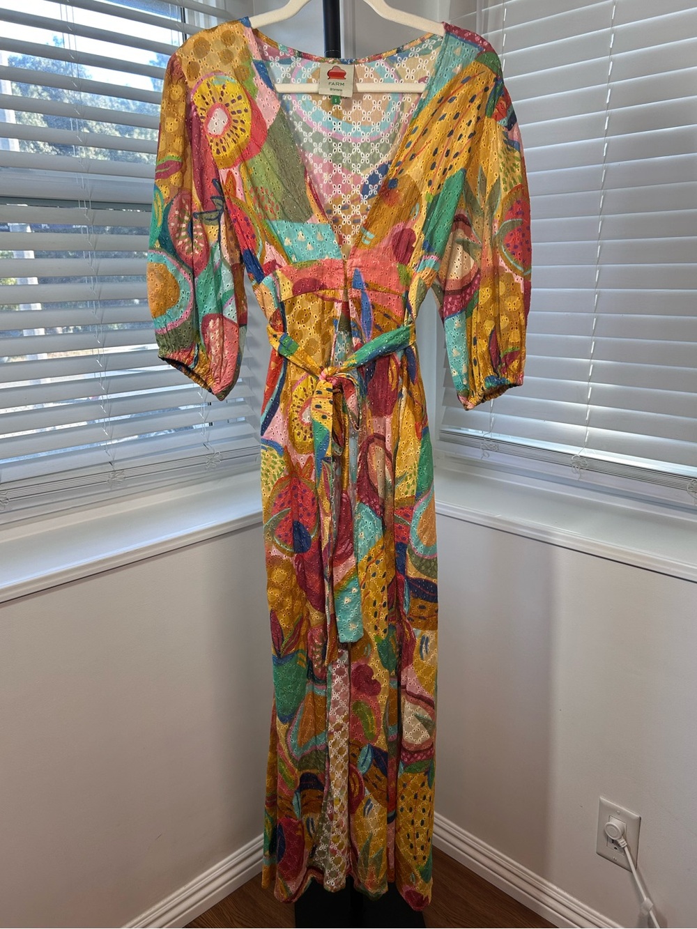 FARM Rio Summery Salad Puff-Sleeve Eyelet Tie-Waist Midi Dress Coverup. - Picture 5 of 13